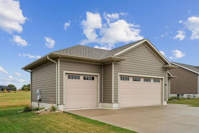 1919 Richard Road, Cedar Falls, IA 50613