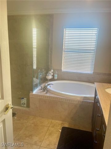 2020 NE 34th LN, Cape Coral, FL 33909