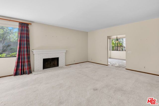 5722 Hempstead Drive, Agoura Hills, CA 91301