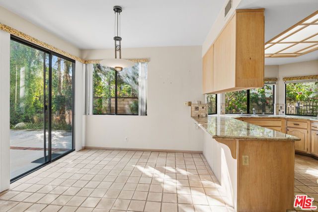 5722 Hempstead Drive, Agoura Hills, CA 91301