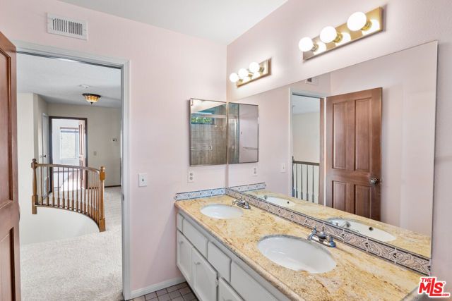 5722 Hempstead Drive, Agoura Hills, CA 91301