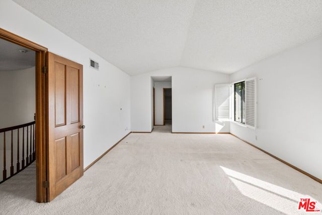 5722 Hempstead Drive, Agoura Hills, CA 91301