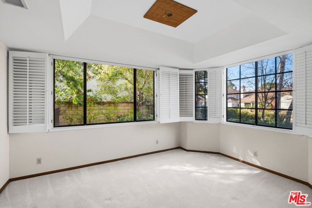 5722 Hempstead Drive, Agoura Hills, CA 91301