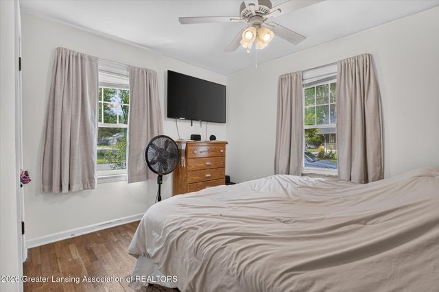719 Poxson Avenue, Lansing, MI 48910