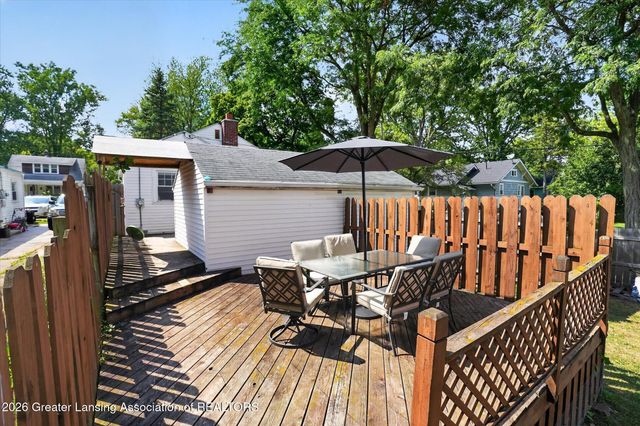 719 Poxson Avenue, Lansing, MI 48910