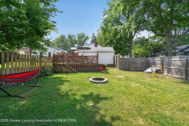 719 Poxson Avenue, Lansing, MI 48910