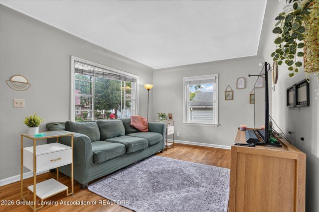 719 Poxson Avenue, Lansing, MI 48910