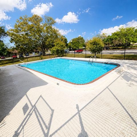 2501 HARN BOULEVARD H27, Clearwater, FL 33764