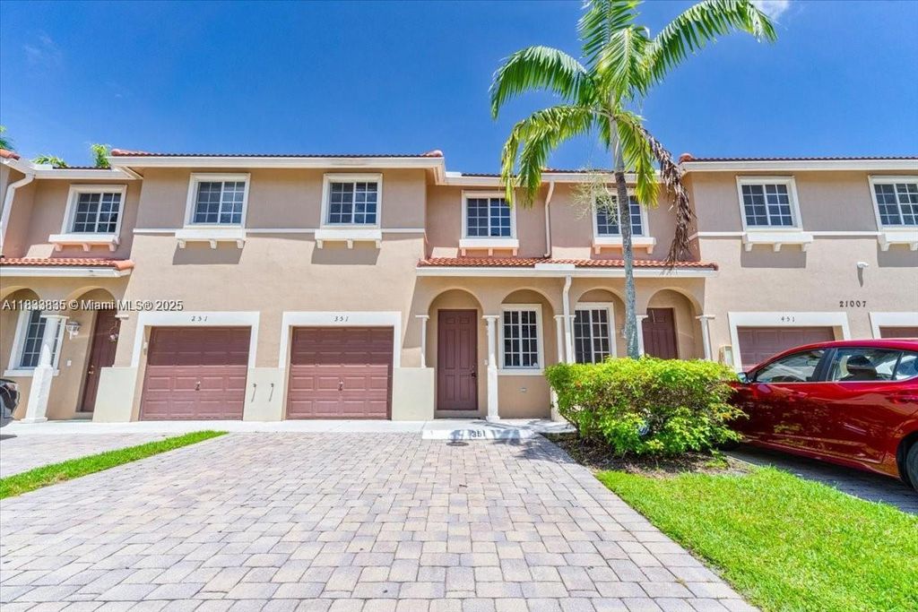 21007 NW 14 PL 351, Miami Gardens, FL 33169