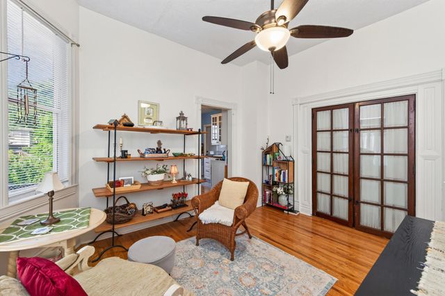 95 Victoria Street N, Saint Paul, MN 55104