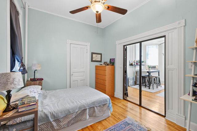 95 Victoria Street N, Saint Paul, MN 55104