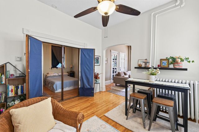 95 Victoria Street N, Saint Paul, MN 55104