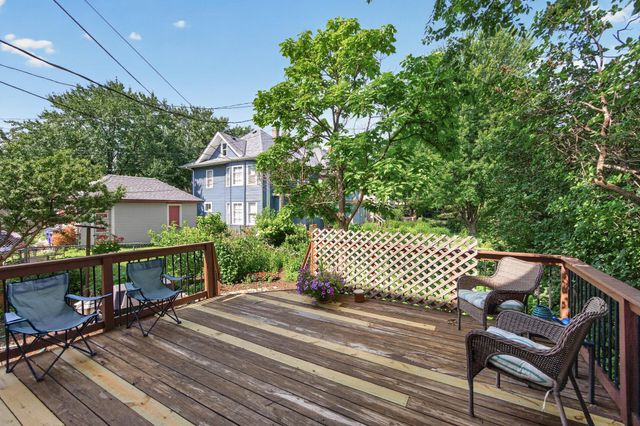 95 Victoria Street N, Saint Paul, MN 55104