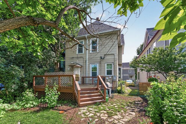 95 Victoria Street N, Saint Paul, MN 55104