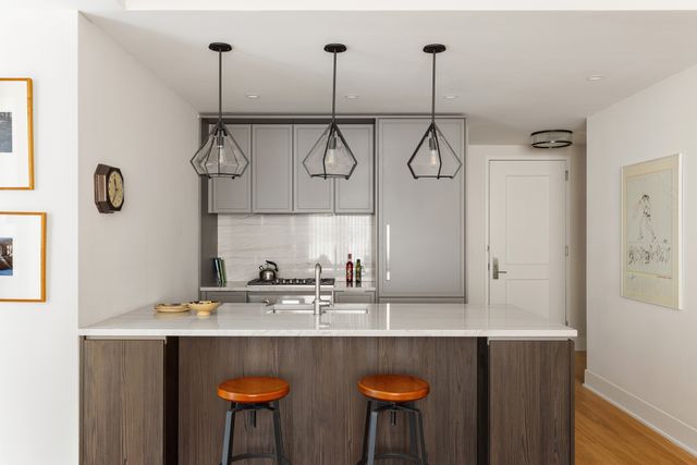 218 W 103rd St Apt 9D, New York City, NY 10025