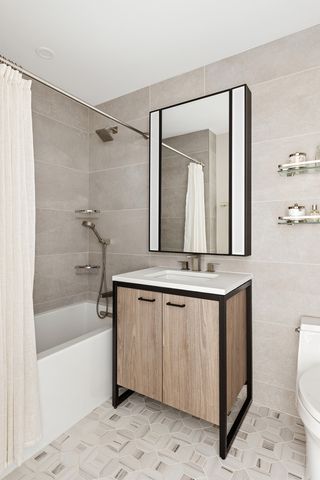 218 W 103rd St Apt 9D, New York City, NY 10025