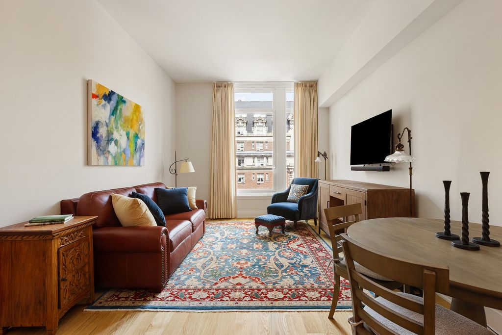 218 W 103rd St Apt 9D, New York City, NY 10025