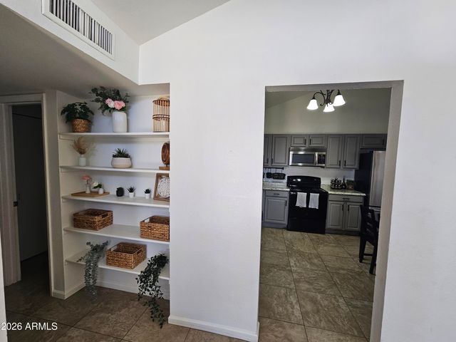 712 N SANTA BARBARA Street 1, Mesa, AZ 85201