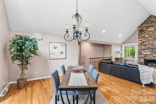 16 Canterbury Drive, Arden, NC 28704