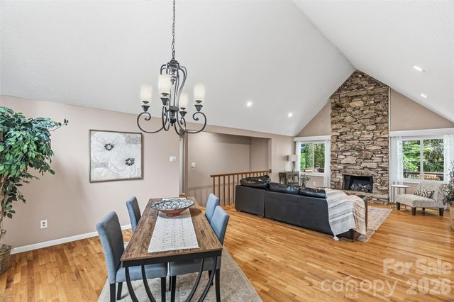 16 Canterbury Drive, Arden, NC 28704
