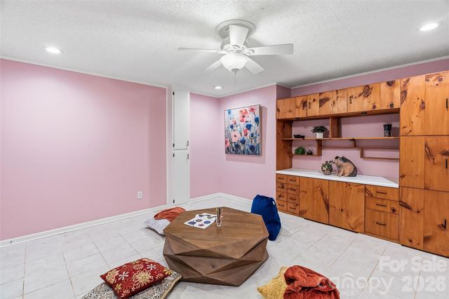 16 Canterbury Drive, Arden, NC 28704