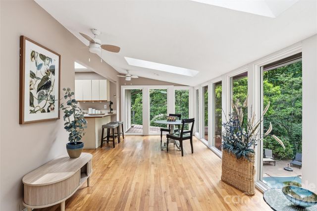 16 Canterbury Drive, Arden, NC 28704