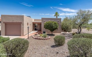 825 W Bella Vista Drive, Green Valley, AZ 85614