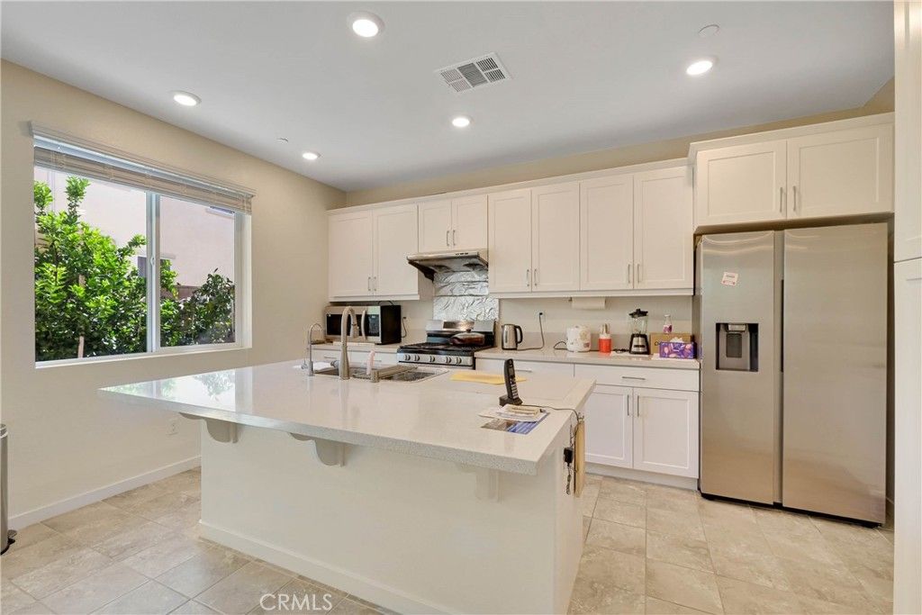 908 Werly, Pomona, CA 91768 — photo 5