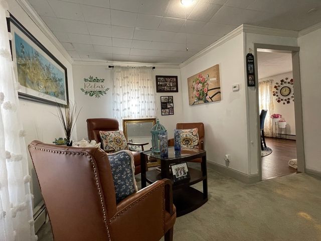 42 E Main St, Webster, MA 01570