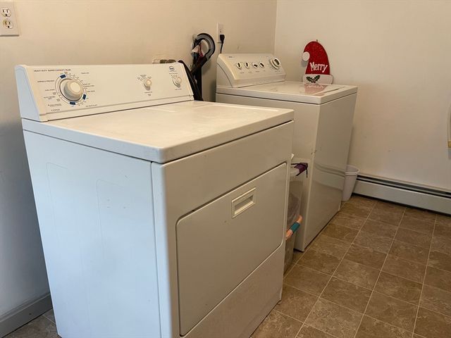 42 E Main St, Webster, MA 01570