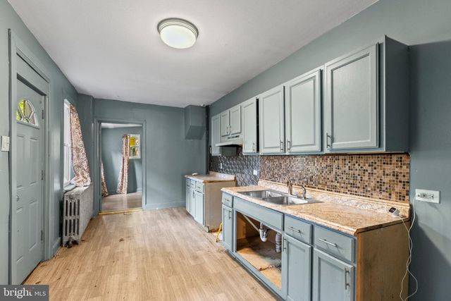 518 S QUEEN ST, York, PA 17403