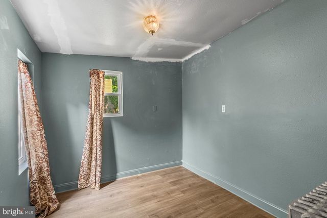 518 S QUEEN ST, York, PA 17403