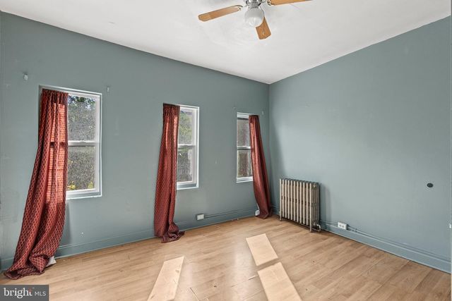 518 S QUEEN ST, York, PA 17403