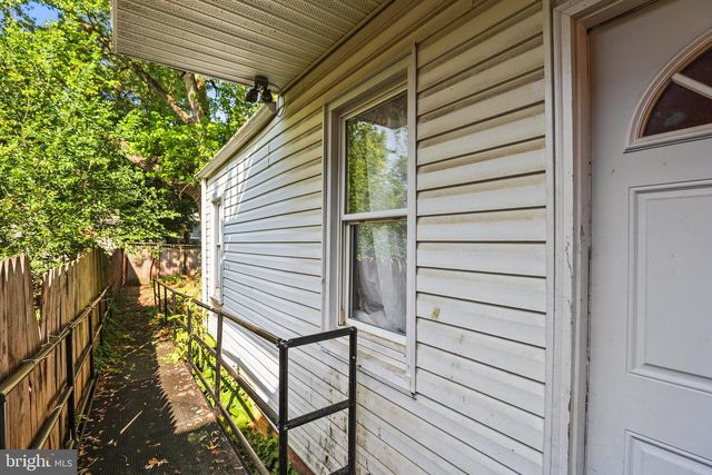 518 S QUEEN ST, York, PA 17403