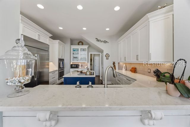 1 Sailwing Ln, Hilton Head Island, SC 29926