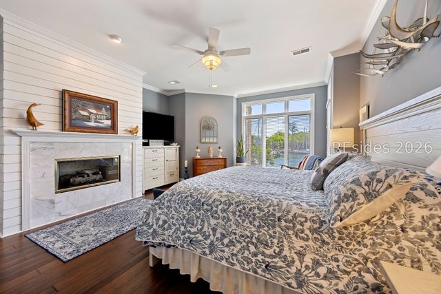 1 Sailwing Ln, Hilton Head Island, SC 29926