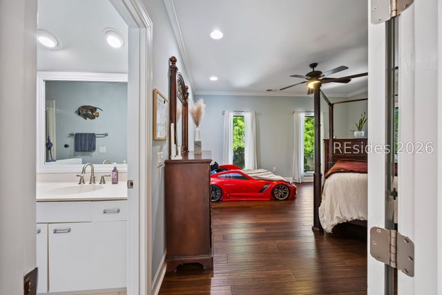 1 Sailwing Ln, Hilton Head Island, SC 29926