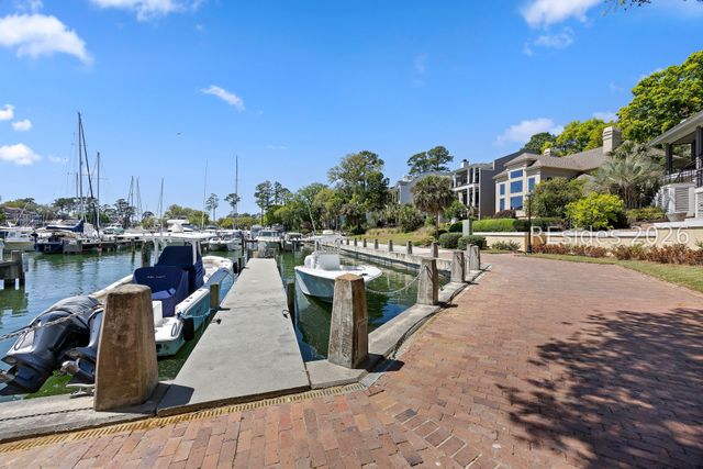 1 Sailwing Ln, Hilton Head Island, SC 29926