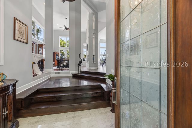1 Sailwing Ln, Hilton Head Island, SC 29926