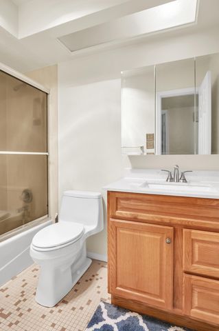 1505 Willys Knight Drive NE, Albuquerque, NM 87112