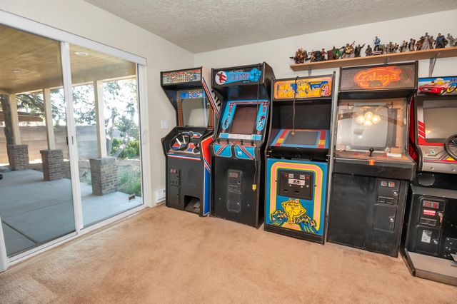 1505 Willys Knight Drive NE, Albuquerque, NM 87112