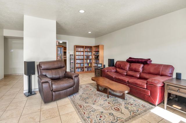 1505 Willys Knight Drive NE, Albuquerque, NM 87112