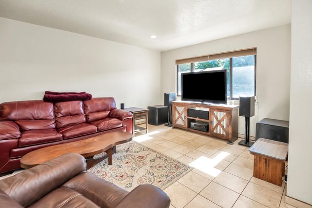 1505 Willys Knight Drive NE, Albuquerque, NM 87112