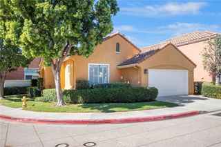 2 La Ronda, Irvine, CA 92606