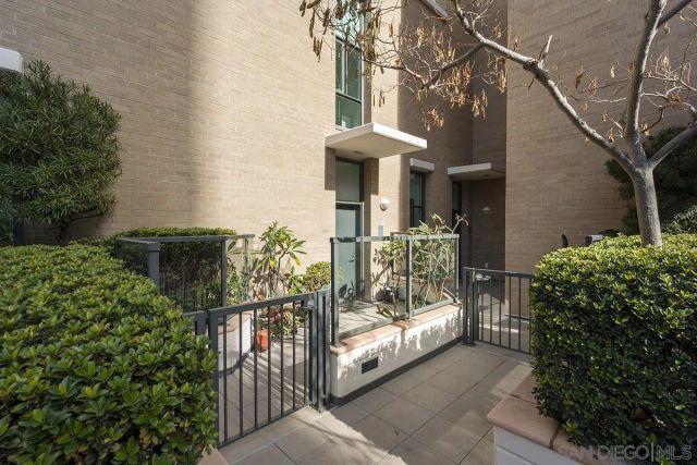 325 7Th Ave 211, San Diego, CA 92101