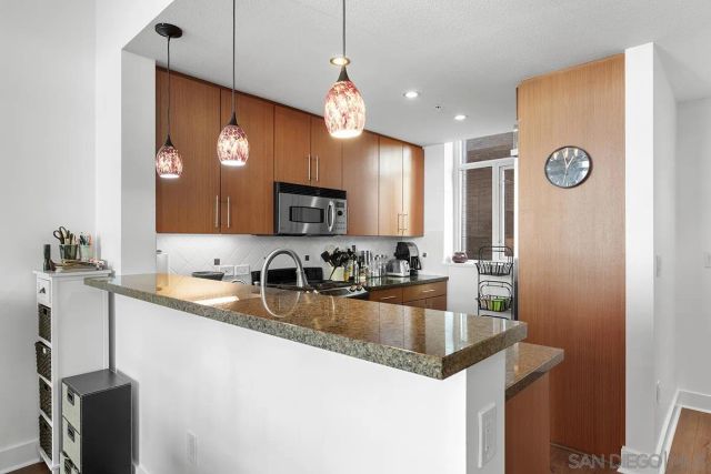 325 7Th Ave 211, San Diego, CA 92101