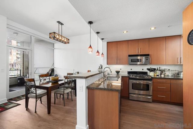 325 7Th Ave 211, San Diego, CA 92101