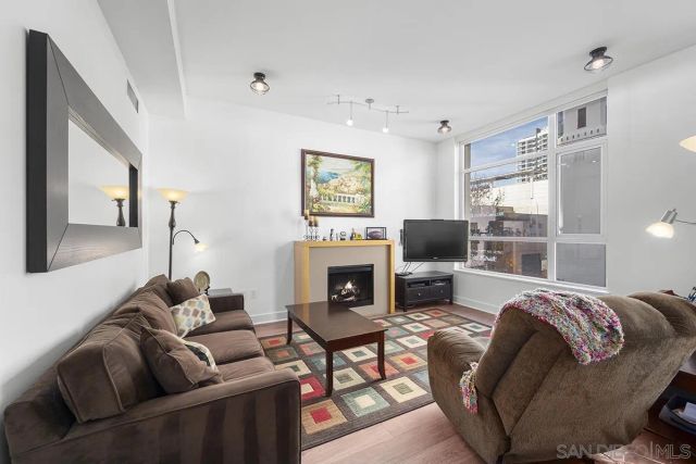 325 7Th Ave 211, San Diego, CA 92101