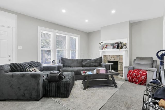 53 N Warren Avenue, Columbus, OH 43204