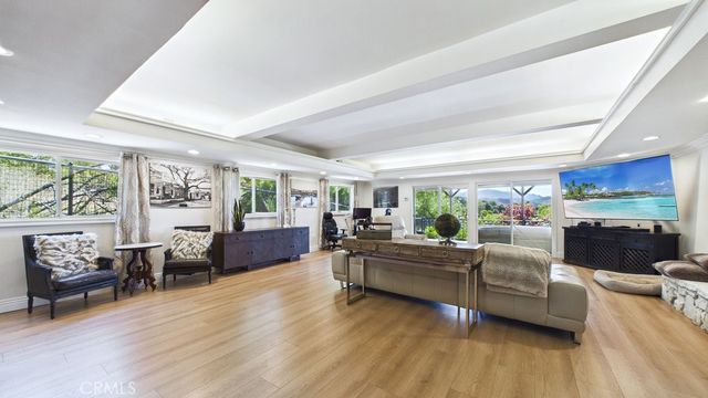 1631 Hauser Cir, Thousand Oaks, CA 91362
